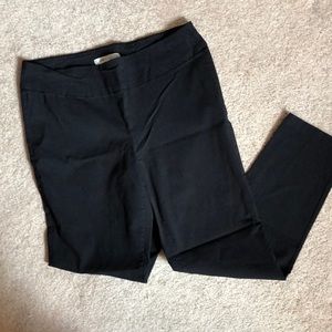 Pull on black dress pants size large